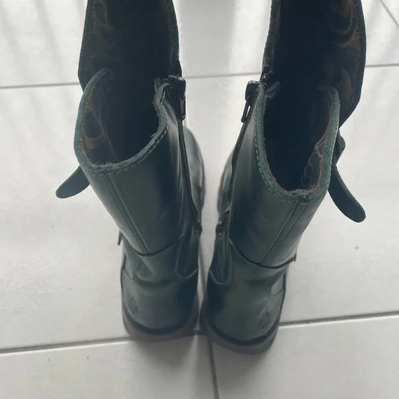 Fly London boots New. - Picture 5 of 8